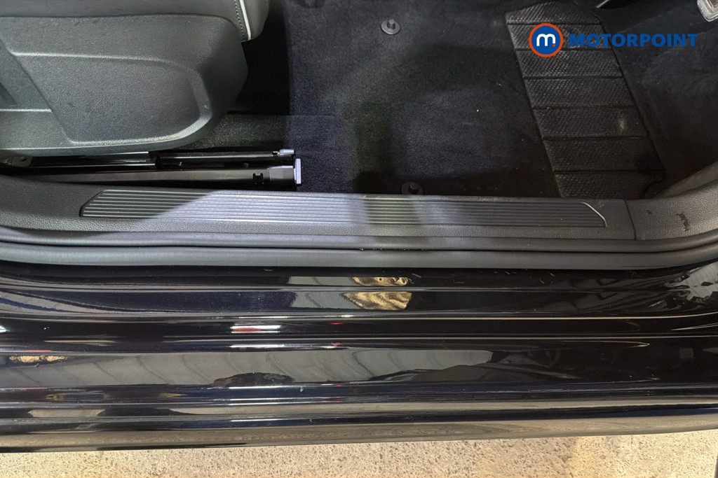 Volkswagen Golf R-Line Manual Petrol Hatchback - Stock Number (1638591) - 27th supplementary image