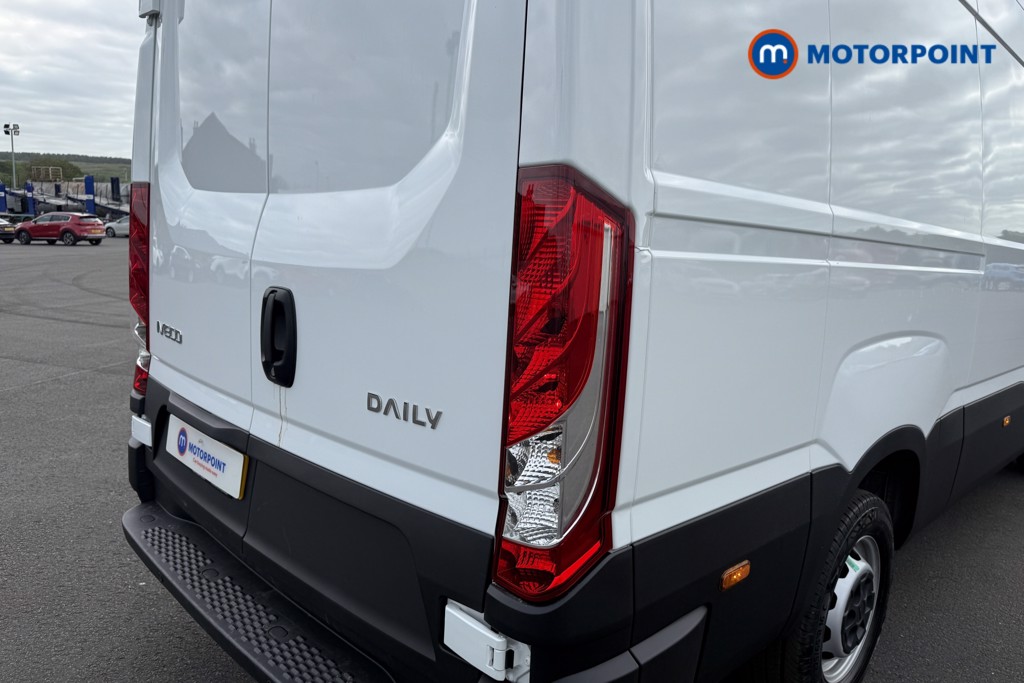 Iveco Daily Business Automatic Diesel High Volume-High Roof Van - Stock Number (1640167) - 22nd supplementary image