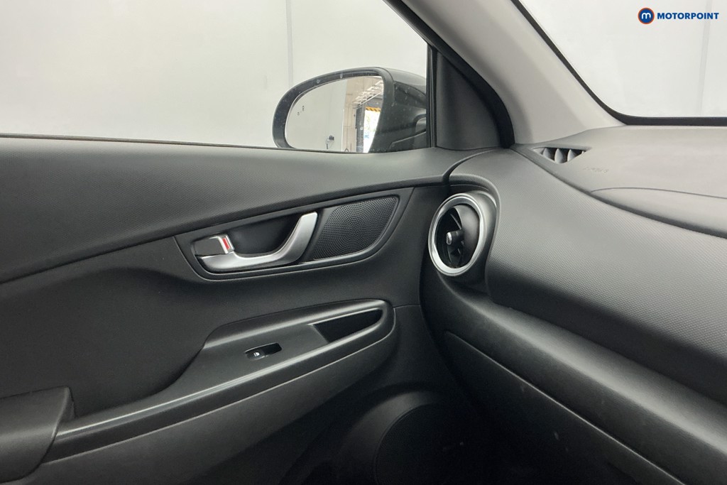 Hyundai Kona Premium Automatic Electric SUV - Stock Number (1640257) - 18th supplementary image
