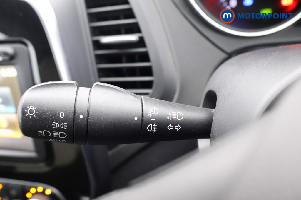 Renault Captur Iconic Manual Diesel SUV - Stock Number (1641160) - 4th supplementary image