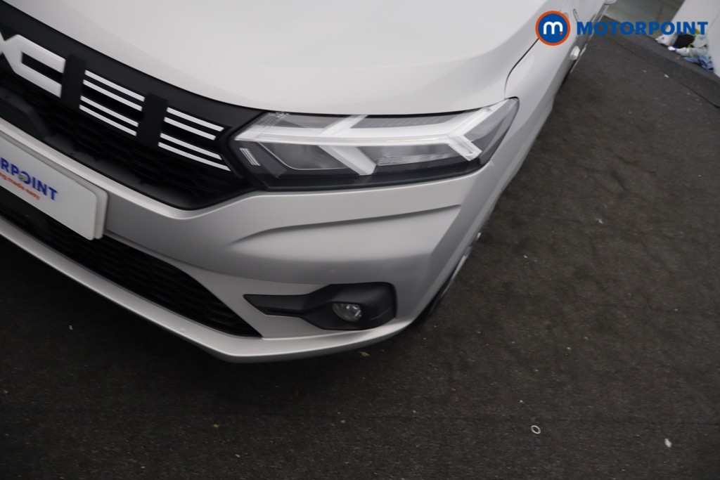 Dacia Sandero Expression Manual Petrol Hatchback - Stock Number (1641196) - 21st supplementary image