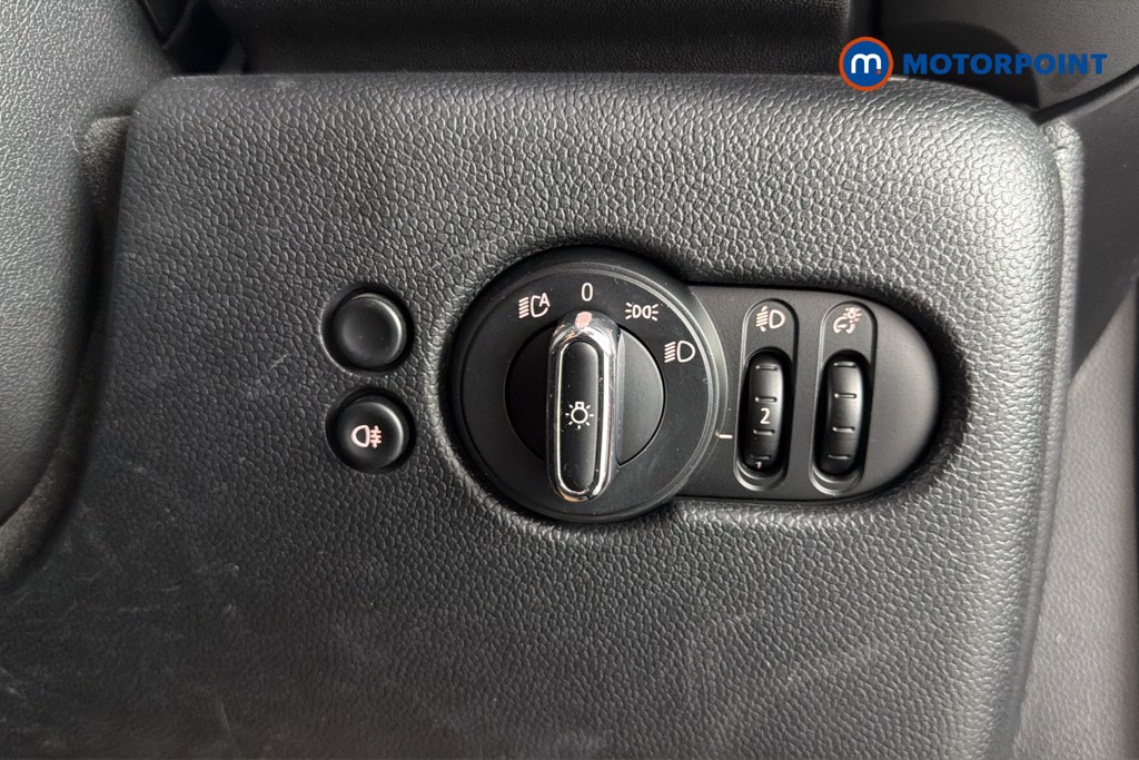 Mini Hatchback Cooper Classic Automatic Petrol Hatchback - Stock Number (1641715) - 18th supplementary image