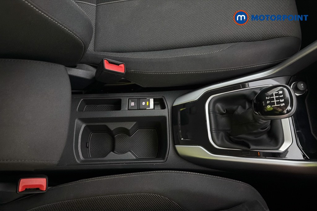 Volkswagen T-Roc Life Manual Petrol SUV - Stock Number (1641847) - 15th supplementary image