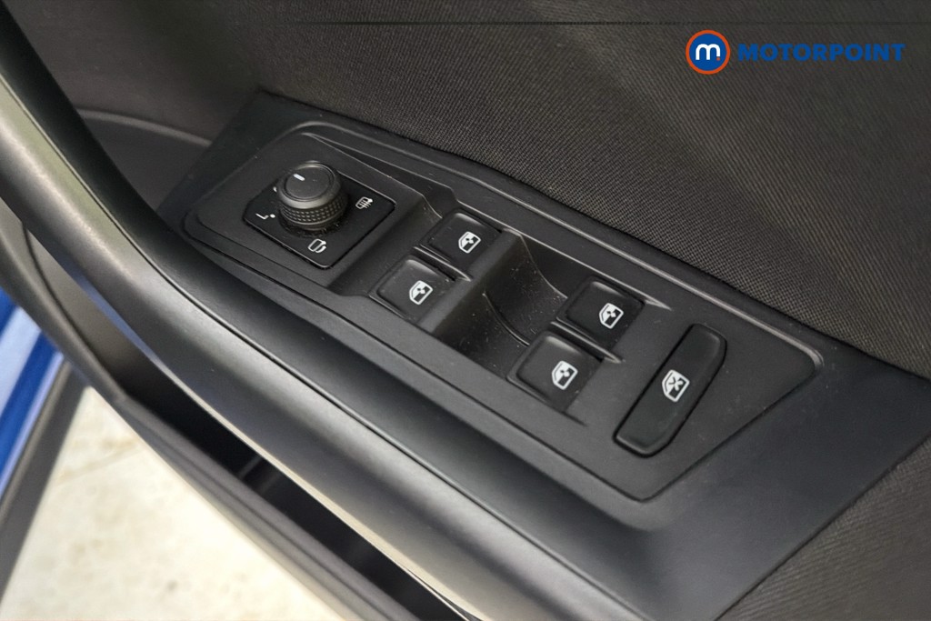 Volkswagen T-Roc Life Manual Petrol SUV - Stock Number (1641847) - 20th supplementary image