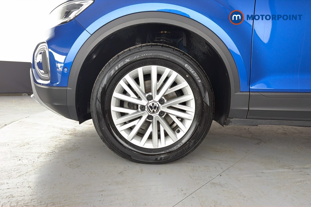 Volkswagen T-Roc Life Manual Petrol SUV - Stock Number (1641847) - 47th supplementary image