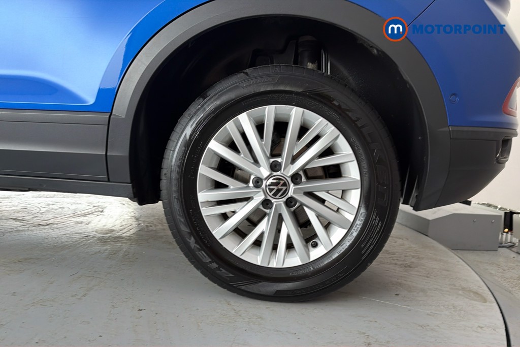 Volkswagen T-Roc Life Manual Petrol SUV - Stock Number (1641847) - 48th supplementary image