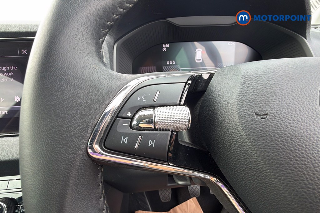 Skoda Karoq Se Drive Manual Petrol SUV - Stock Number (1642095) - 3rd supplementary image