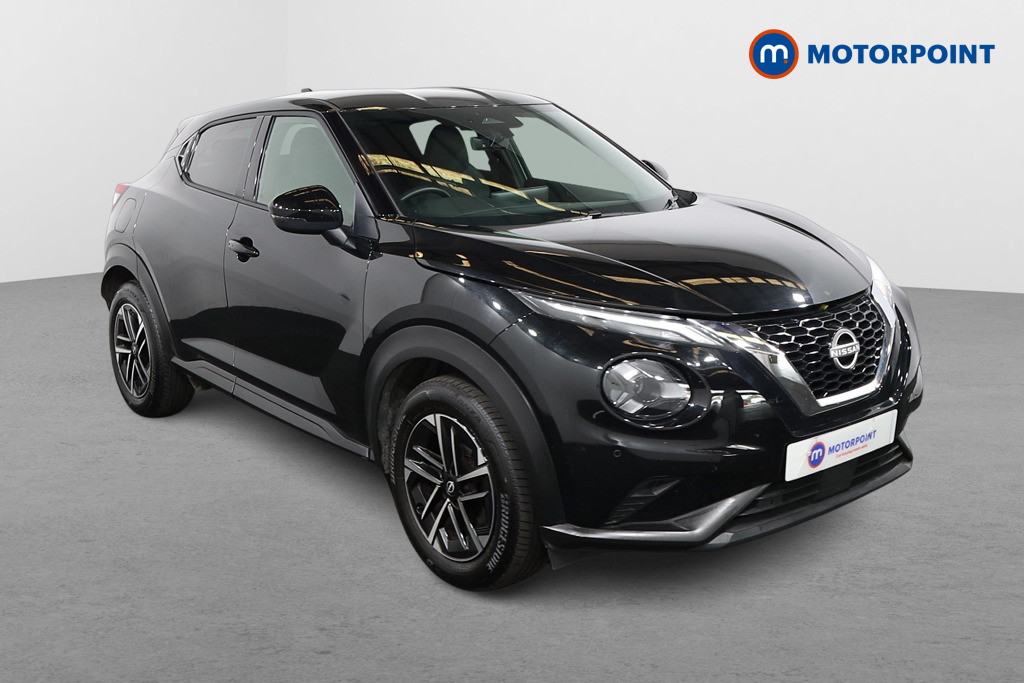 Nissan Juke N-Connecta Automatic Petrol SUV - Stock Number (1642442) - Drivers side front corner