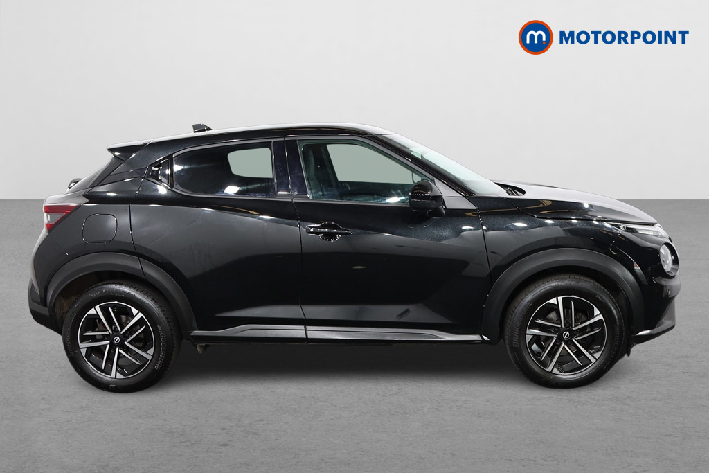Nissan Juke N-Connecta Automatic Petrol SUV - Stock Number (1642442) - Drivers side