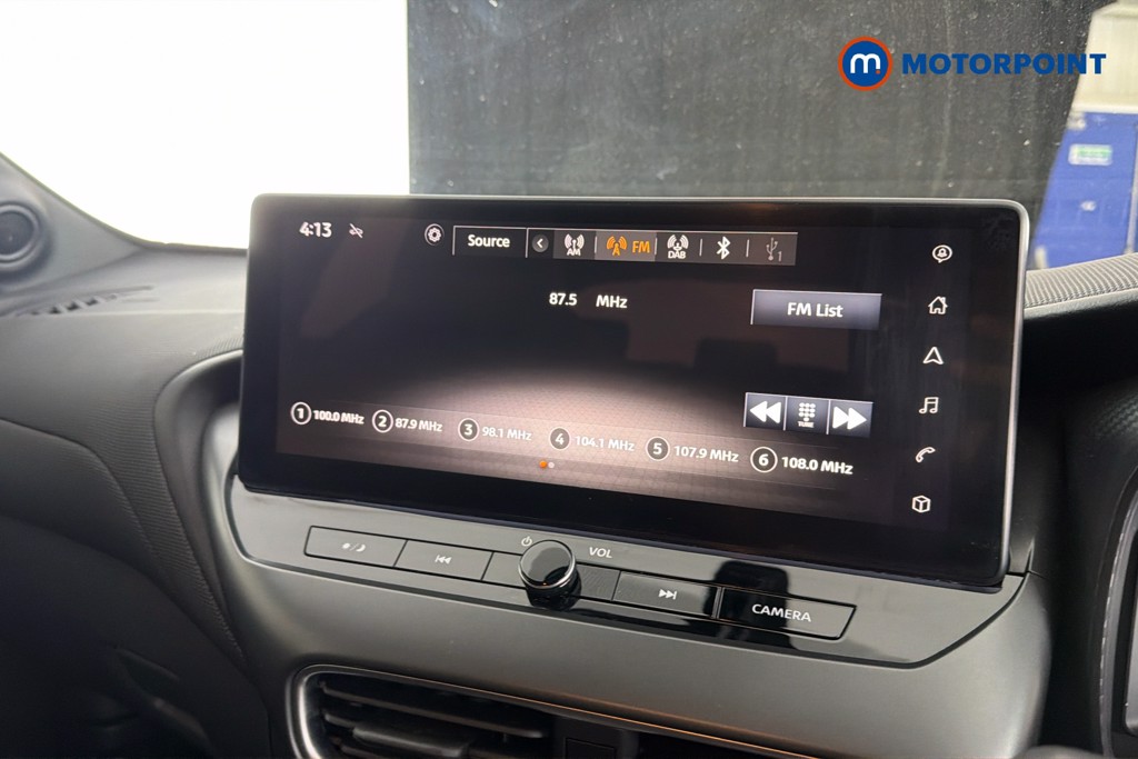 Nissan Juke N-Connecta Manual Petrol SUV - Stock Number (1642471) - 9th supplementary image