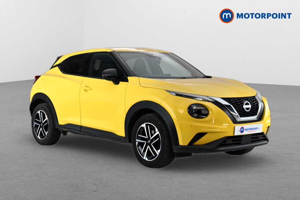 Nissan Juke N-Connecta Manual Petrol SUV - Stock Number (1642471) - Drivers side front corner