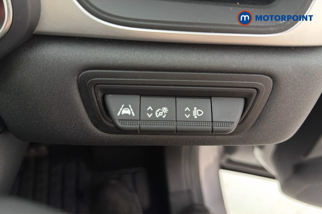 Renault Captur Iconic Automatic Petrol SUV - Stock Number (1642563) - 18th supplementary image