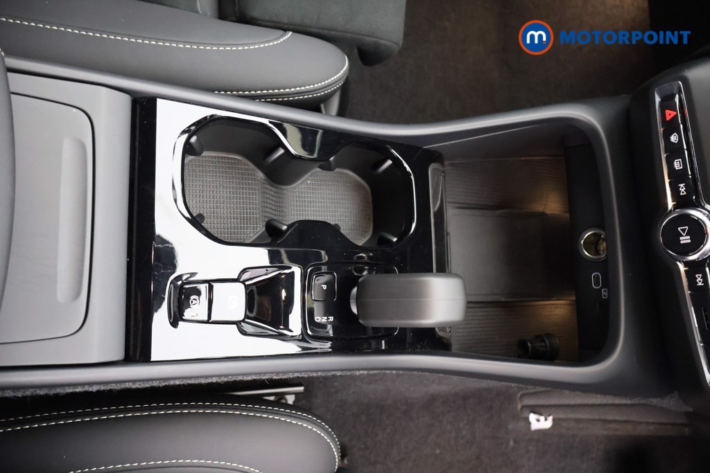 Volvo Xc40 Plus Black Edition Automatic Petrol SUV - Stock Number (1643375) - 13th supplementary image