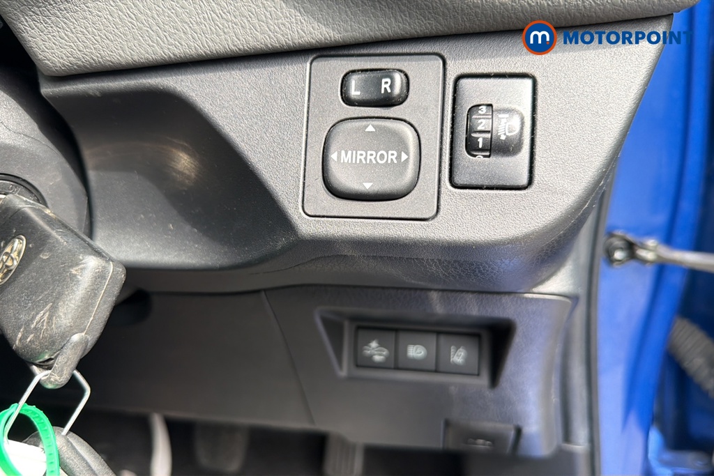 Toyota Yaris Icon Tech Manual Petrol Hatchback - Stock Number (1643520) - 11th supplementary image
