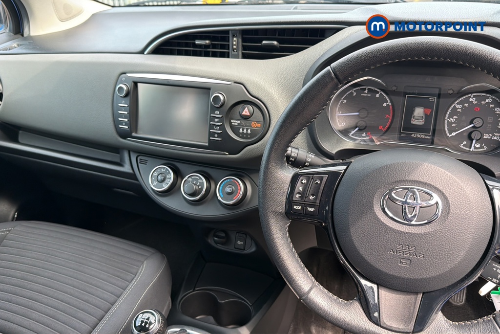 Toyota Yaris Icon Tech Manual Petrol Hatchback - Stock Number (1643520) - 1st supplementary image