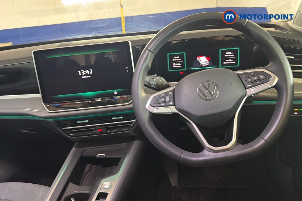 Volkswagen Passat Life Automatic Petrol Plug-In Hybrid Estate - Stock Number (1643781) - 2nd supplementary image
