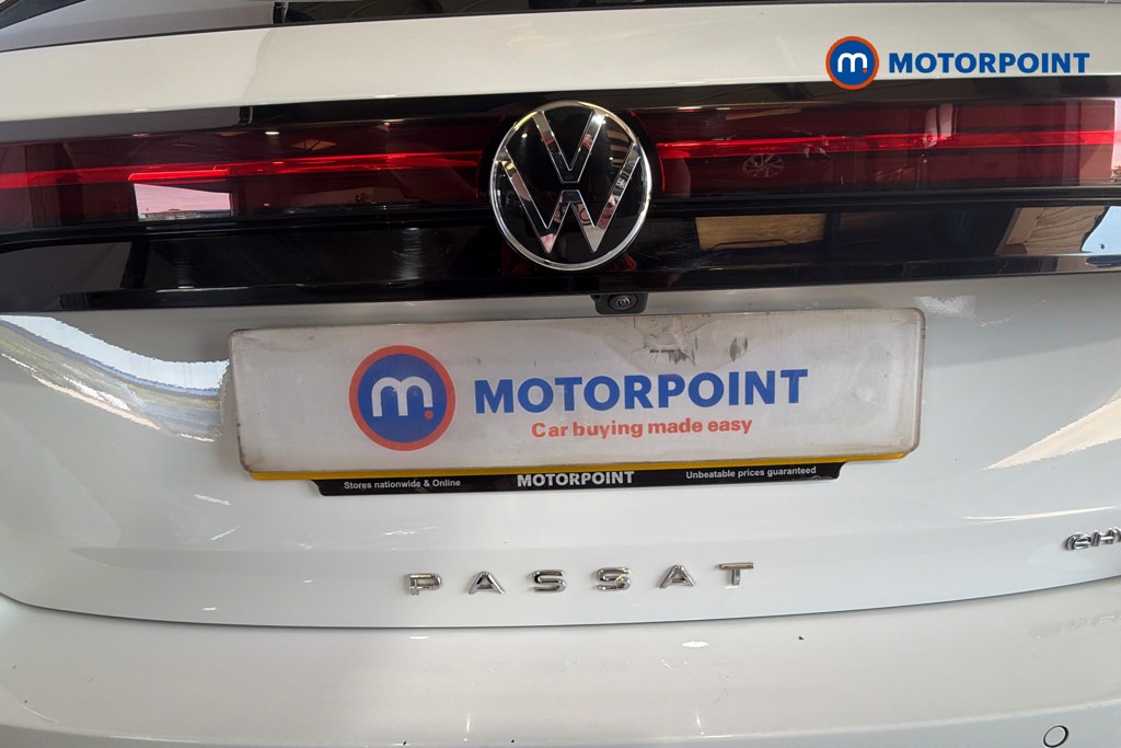 Volkswagen Passat Life Automatic Petrol Plug-In Hybrid Estate - Stock Number (1643781) - 37th supplementary image