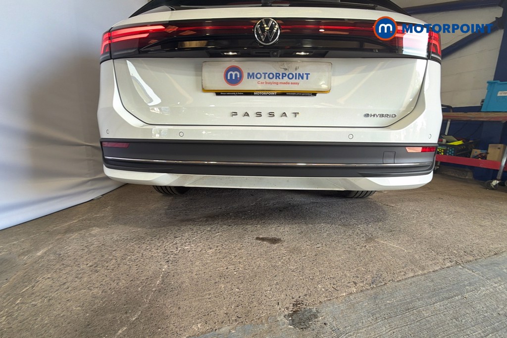 Volkswagen Passat Life Automatic Petrol Plug-In Hybrid Estate - Stock Number (1643781) - 39th supplementary image