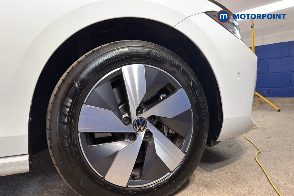 Volkswagen Passat Life Automatic Petrol Plug-In Hybrid Estate - Stock Number (1643781) - 50th supplementary image