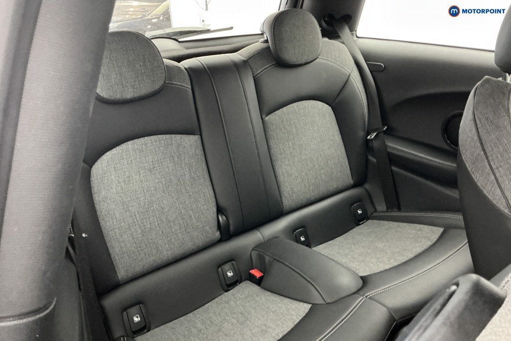 Mini Hatchback Cooper S Level 2 Automatic Electric Hatchback - Stock Number (1643903) - 4th supplementary image
