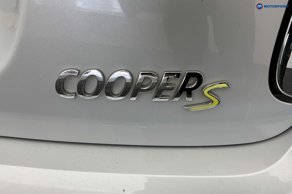 Mini Hatchback Cooper S Level 2 Automatic Electric Hatchback - Stock Number (1643903) - 30th supplementary image