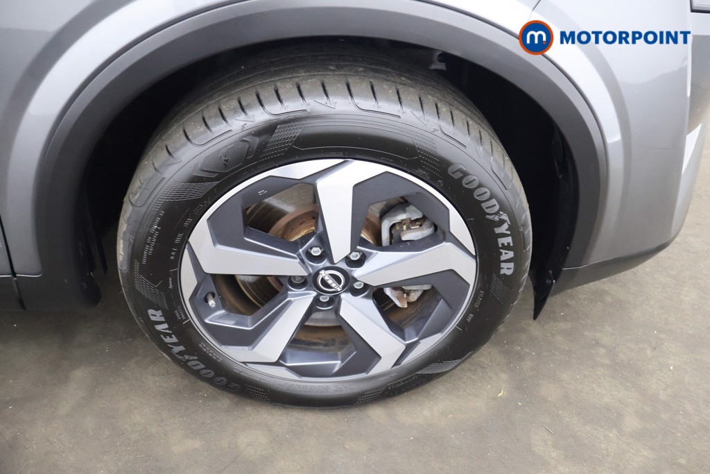 Nissan Qashqai N-Connecta Automatic Petrol-Electric Hybrid SUV - Stock Number (1643992) - 4th supplementary image