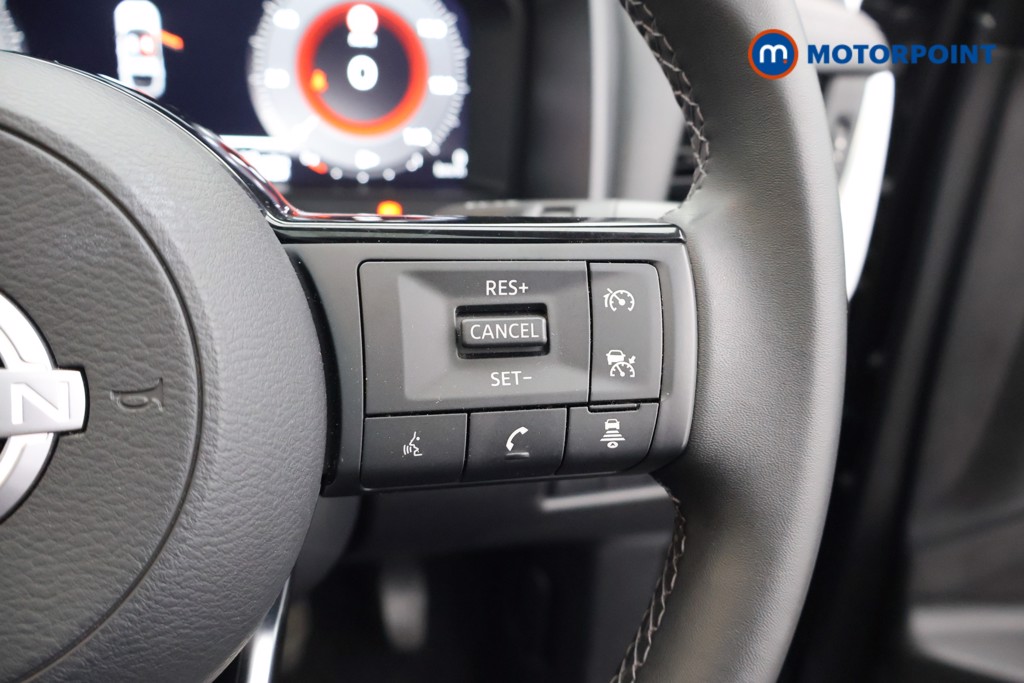 Nissan Qashqai N-Connecta Automatic Petrol-Electric Hybrid SUV - Stock Number (1643992) - 7th supplementary image