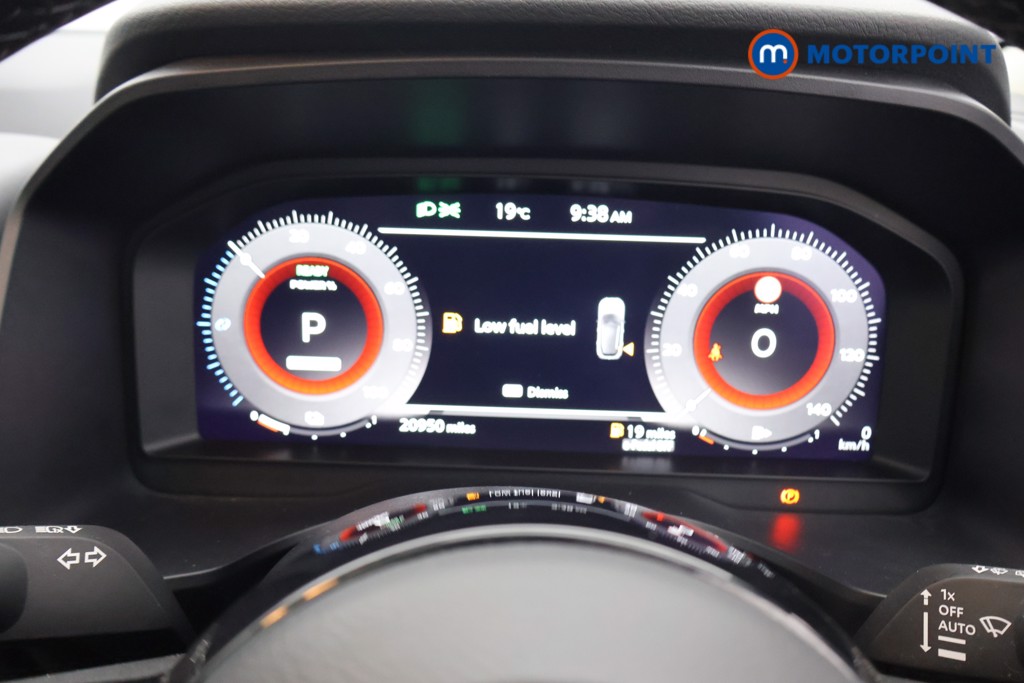 Nissan Qashqai N-Connecta Automatic Petrol-Electric Hybrid SUV - Stock Number (1643992) - 8th supplementary image