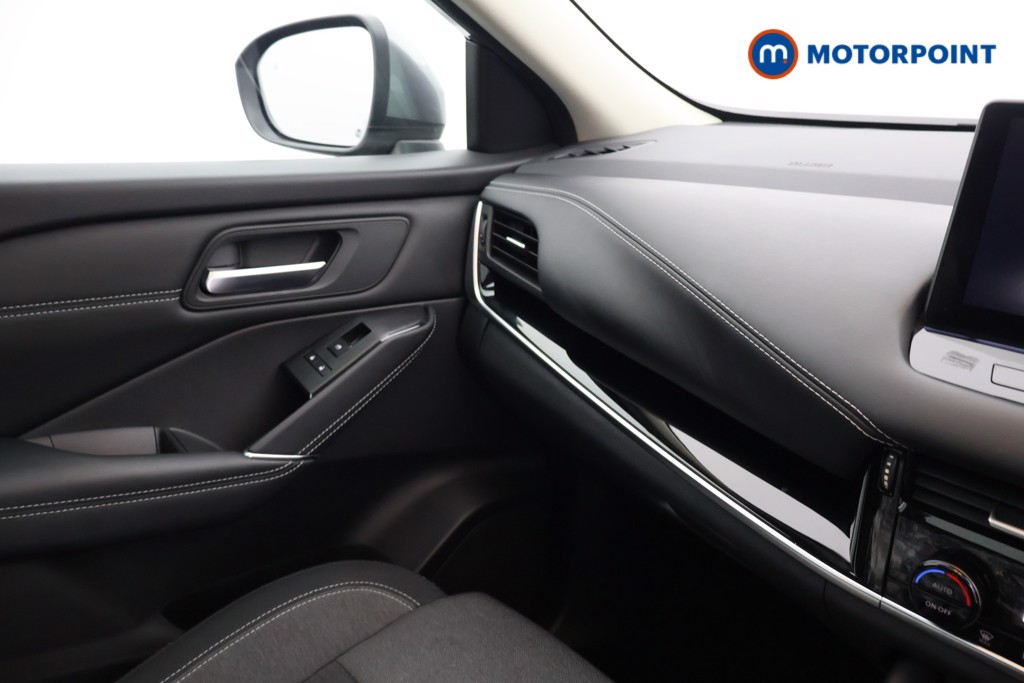 Nissan Qashqai N-Connecta Automatic Petrol-Electric Hybrid SUV - Stock Number (1643992) - 10th supplementary image