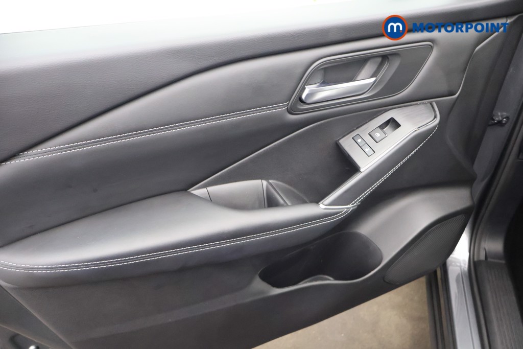 Nissan Qashqai N-Connecta Automatic Petrol-Electric Hybrid SUV - Stock Number (1643992) - 22nd supplementary image