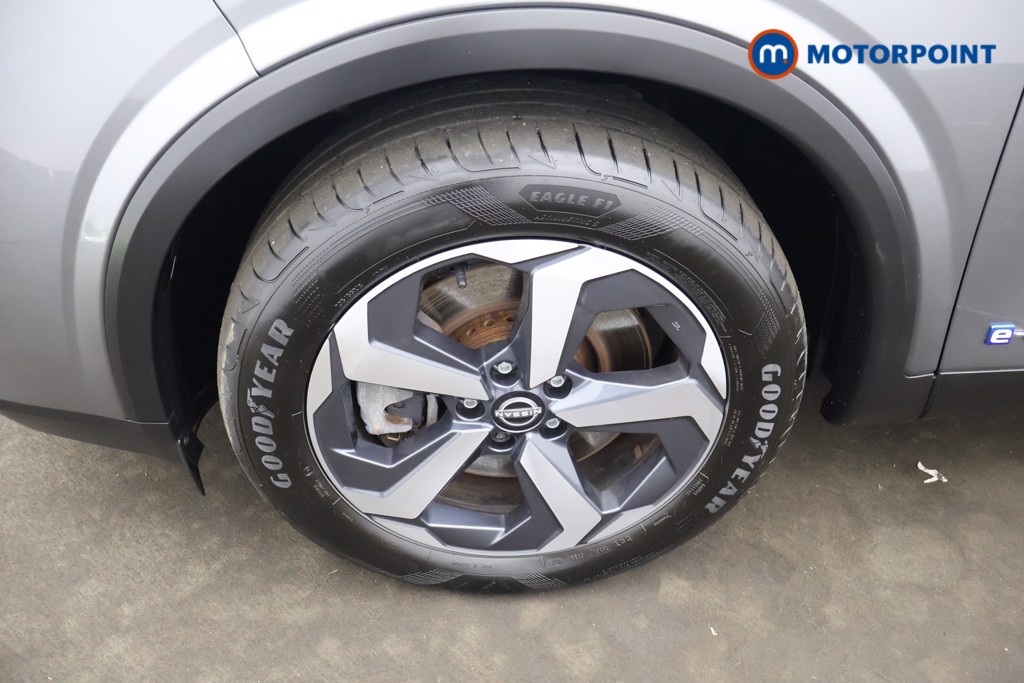 Nissan Qashqai N-Connecta Automatic Petrol-Electric Hybrid SUV - Stock Number (1643992) - 1st supplementary image