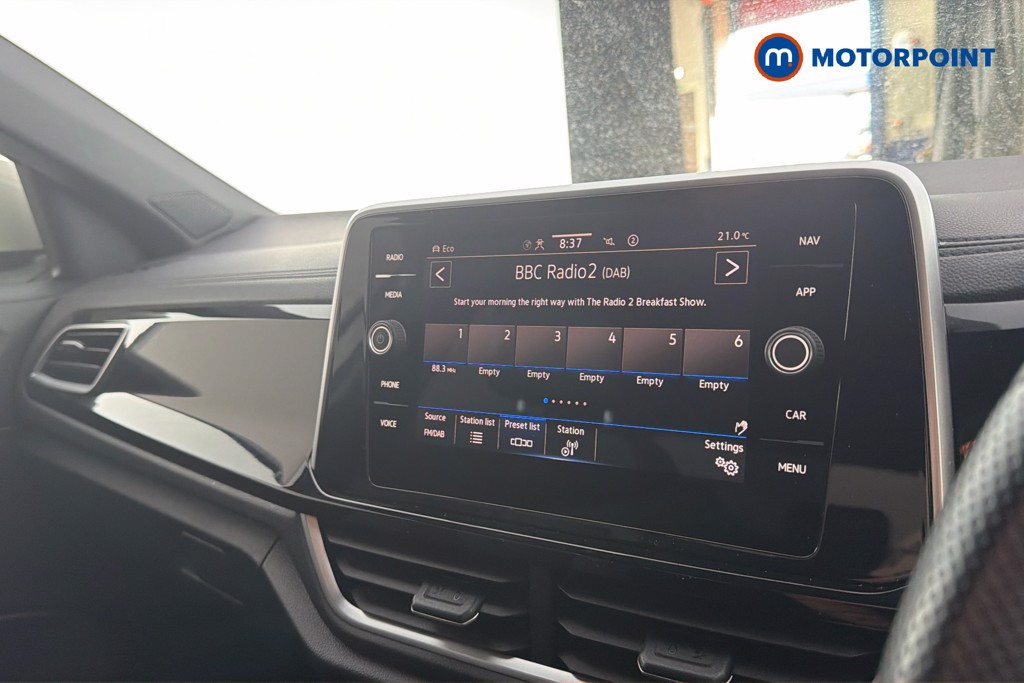 Volkswagen T-Roc R-Line Manual Petrol SUV - Stock Number (1644199) - 9th supplementary image