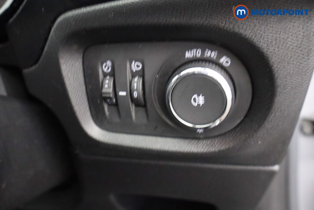 Vauxhall Corsa Se Premium Manual Petrol Hatchback - Stock Number (1644233) - 11th supplementary image