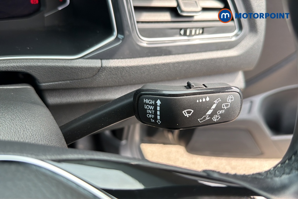 Volkswagen T-Roc SEL Manual Diesel SUV - Stock Number (1644447) - 6th supplementary image