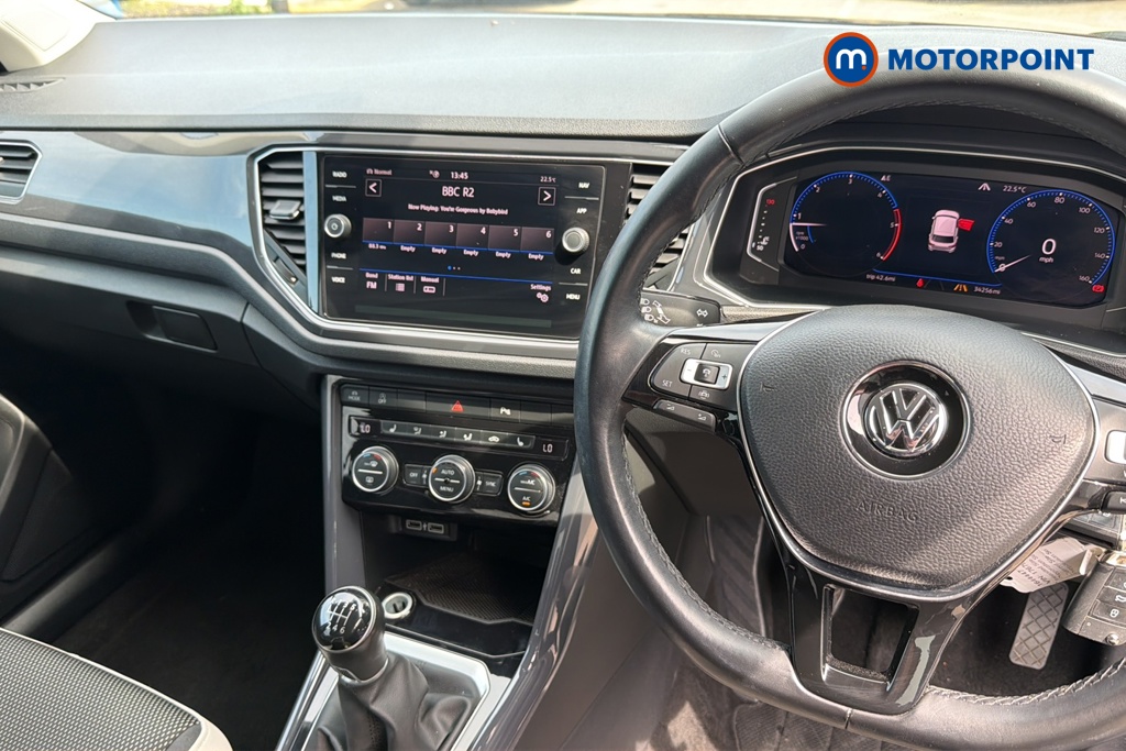 Volkswagen T-Roc SEL Manual Diesel SUV - Stock Number (1644447) - 1st supplementary image