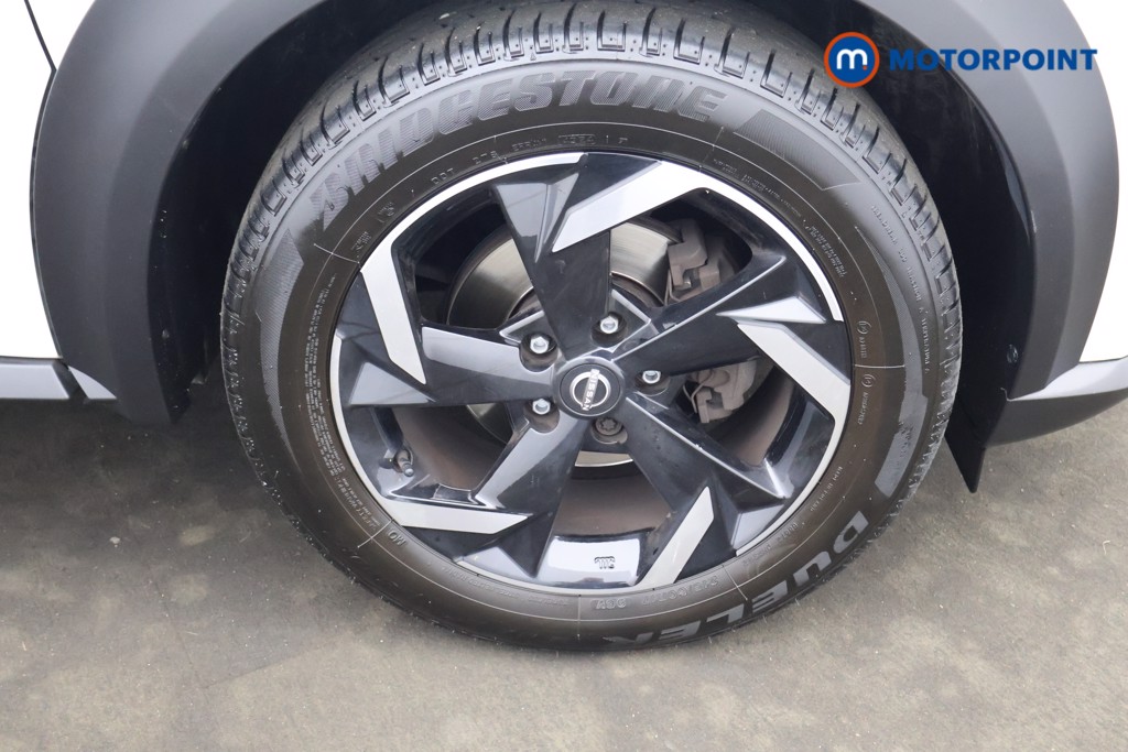 Nissan Juke N-Connecta Manual Petrol SUV - Stock Number (1644690) - 22nd supplementary image