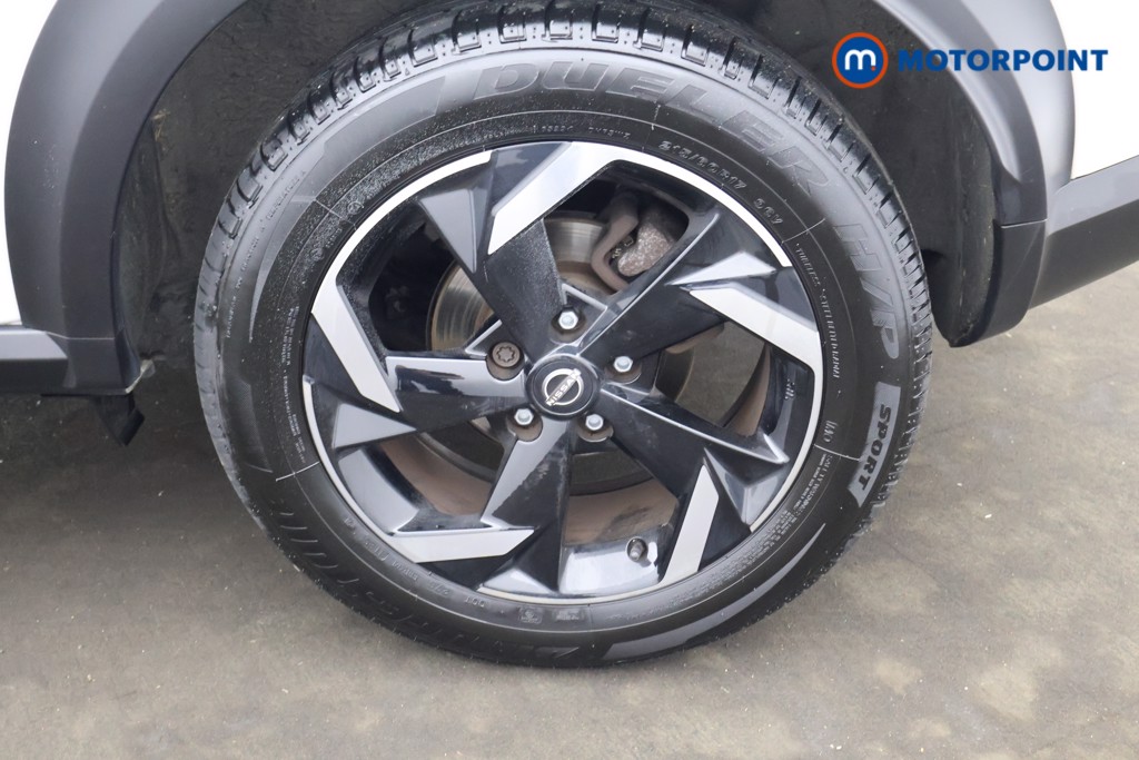 Nissan Juke N-Connecta Manual Petrol SUV - Stock Number (1644690) - 24th supplementary image