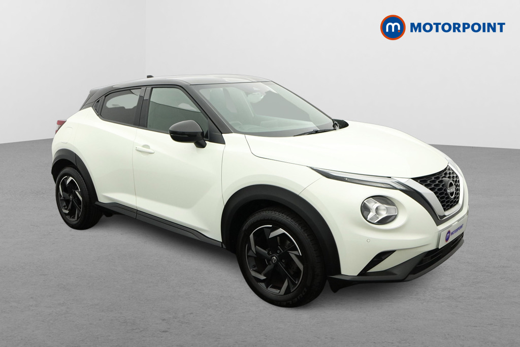 Nissan Juke N-Connecta Manual Petrol SUV - Stock Number (1644690) - Drivers side front corner