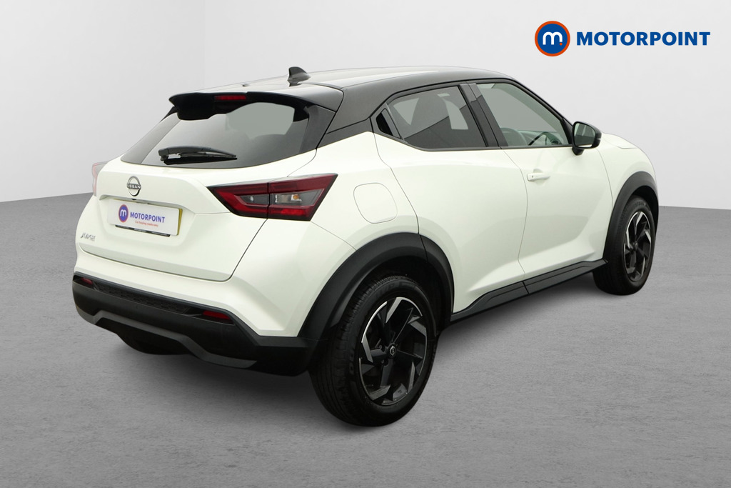 Nissan Juke N-Connecta Manual Petrol SUV - Stock Number (1644690) - Drivers side rear corner