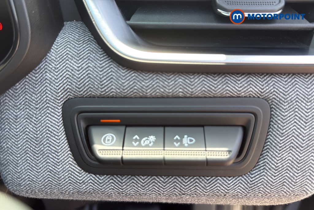Renault Clio Techno Manual Petrol Hatchback - Stock Number (1644937) - 10th supplementary image