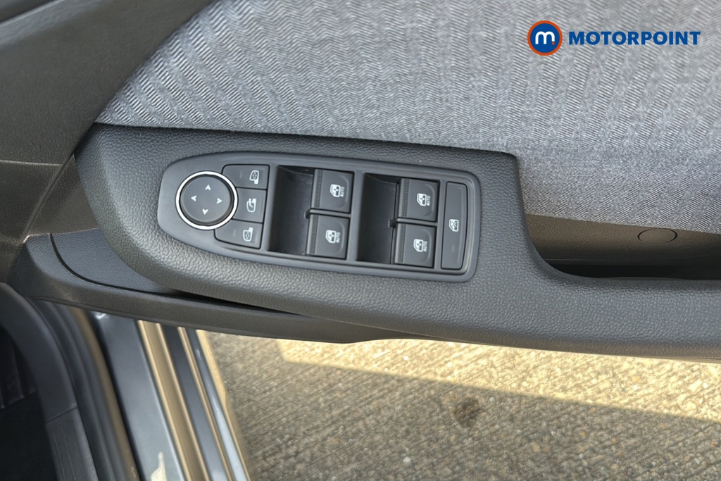 Renault Clio Techno Manual Petrol Hatchback - Stock Number (1644937) - 19th supplementary image
