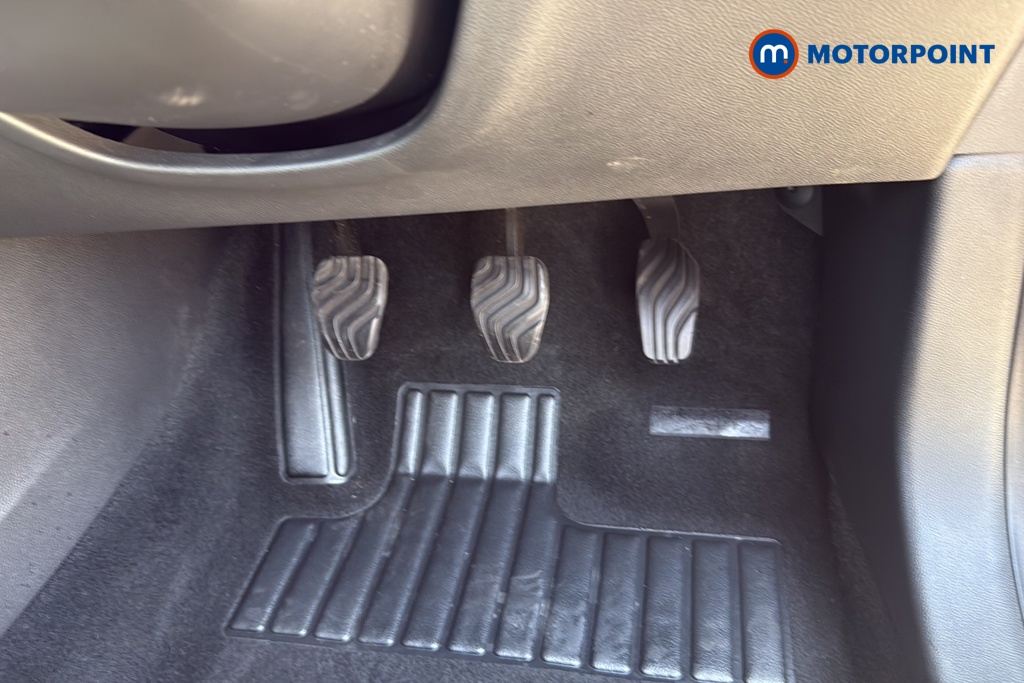 Renault Clio Techno Manual Petrol Hatchback - Stock Number (1644937) - 24th supplementary image