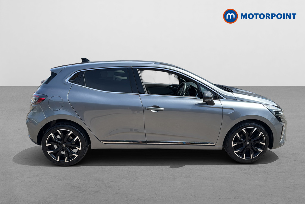 Renault Clio Techno Manual Petrol Hatchback - Stock Number (1644937) - Passenger side