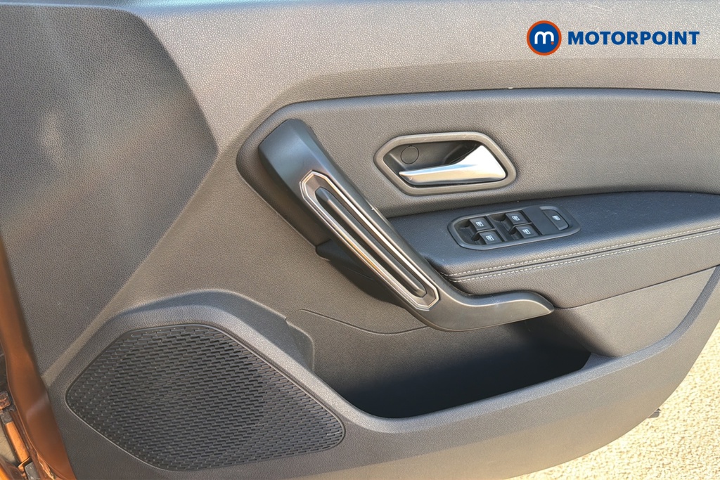 Dacia Duster Prestige Manual Petrol SUV - Stock Number (1645163) - 18th supplementary image