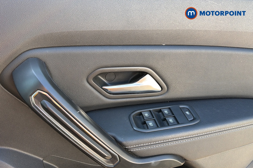 Dacia Duster Prestige Manual Petrol SUV - Stock Number (1645163) - 19th supplementary image