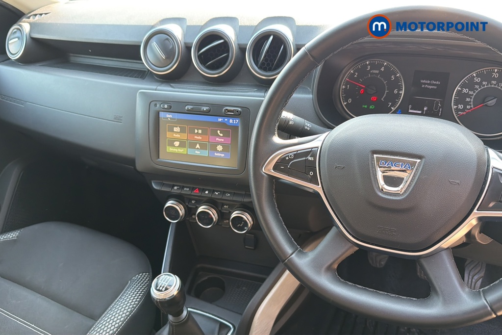Dacia Duster Prestige Manual Petrol SUV - Stock Number (1645163) - 1st supplementary image