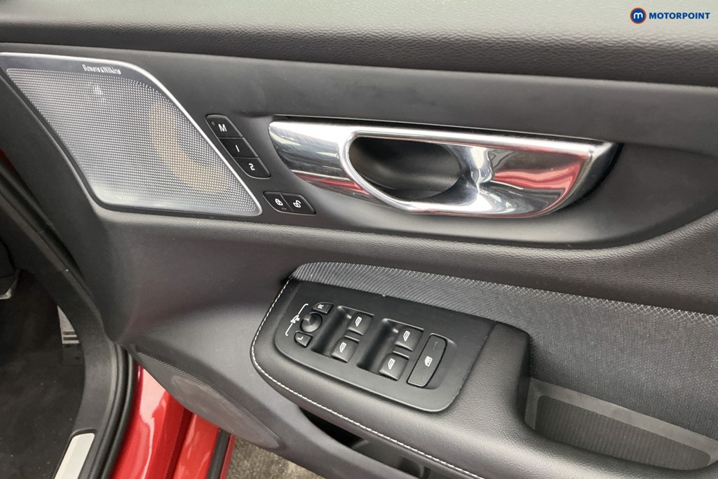 Volvo S60 R Design Edition Automatic Petrol Saloon - Stock Number (1645612) - 26th supplementary image