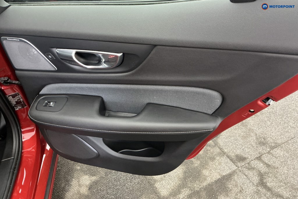 Volvo S60 R Design Edition Automatic Petrol Saloon - Stock Number (1645612) - 27th supplementary image