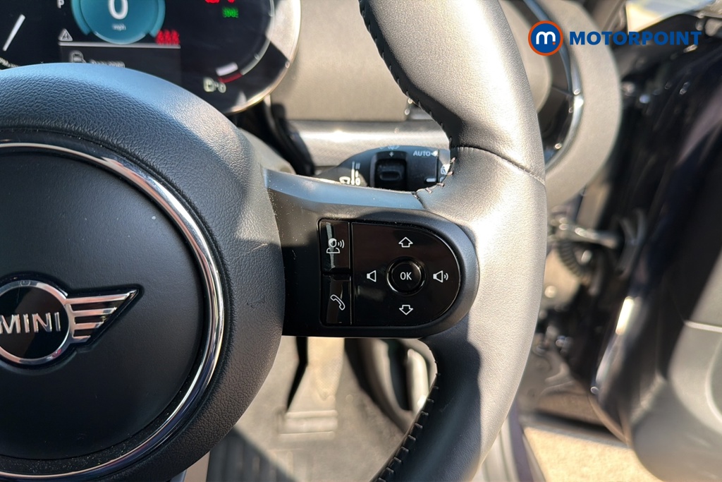 Mini Clubman Cooper Exclusive Automatic Petrol Estate - Stock Number (1645815) - 3rd supplementary image