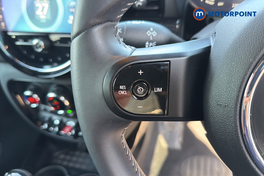 Mini Clubman Cooper Exclusive Automatic Petrol Estate - Stock Number (1645815) - 4th supplementary image
